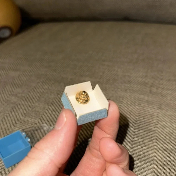 Kentucky Fried Chicken Restaurants KFC Owner’s Service Award Franchise Gold Pin - Picture 5 of 8